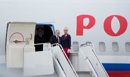 Putin chega ao Alasca para encontro com Trump
