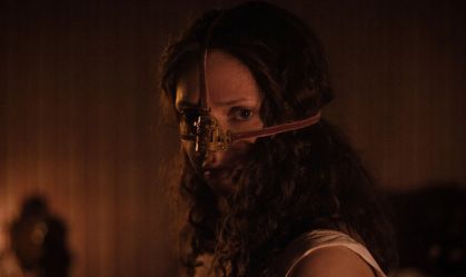 Terror "The Ugly Stepsister" ganha data de estreia no Brasil