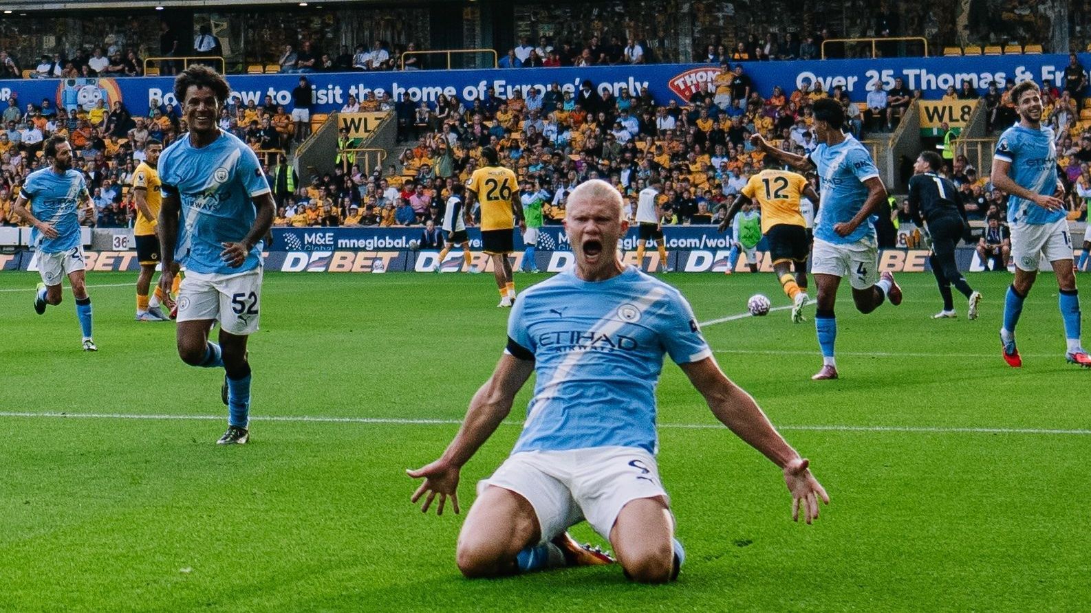 Haaland comemora em goleada do City