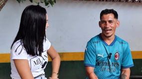 Corredor viraliza após concluir prova de chinelo