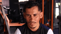 Homem embriagado de chinelo: veja o que ele já ganhou após corrida
