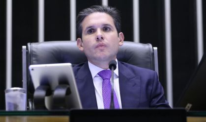 Câmara pauta urgência de PL da adultização nesta terça (19)