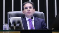 Deputados do PL articulam visita de Hugo Motta a Jair Bolsonaro