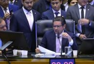 Hugo: Não esperem omissão desta presidência para decidir qualquer tema