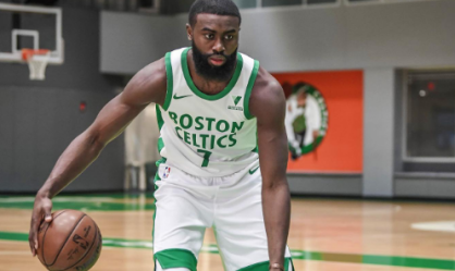Pai de astro do Boston Celtics é preso e acusado por tentativa de homicídio