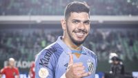 A pedido de Ceni, Bahia encaminha contratação de goleiro da Série A