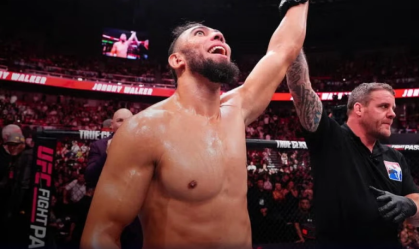 Johnny Walker venceu no UFC