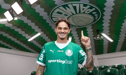 Khellven revela conversa com jogadores do Palmeiras e elogia Abel