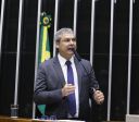 Lindbergh aciona STF para determinar que Câmara casse Zambelli e Ramagem