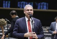 Líder do PT diz que Lula está “muito inclinado” pelo nome de Messias