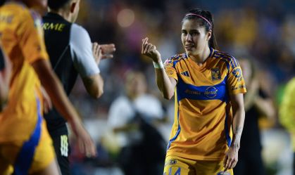 Autora de “gol Marta” bate recorde feminino e será companheira de... Marta