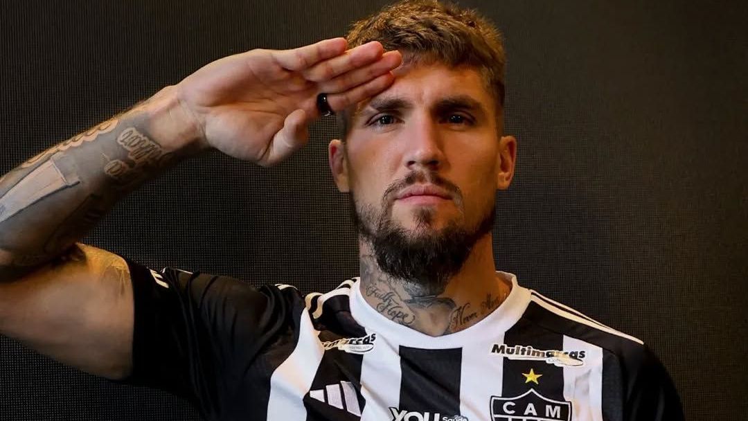 Lyanco jogador do Atlético- MG sofre lesão