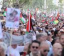 Centenas marcham em apoio aos palestinos em Barcelona