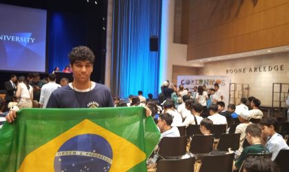 Aluno de escola pública de MG conquista ouro em Matemática nos EUA