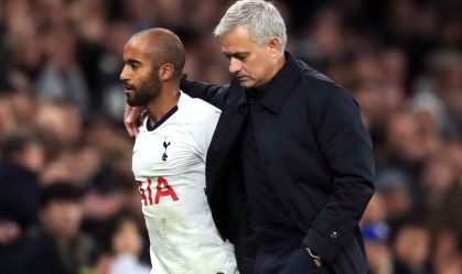Mourinho rasga elogios a Lucas Moura e descarta volta do jogador à Europa