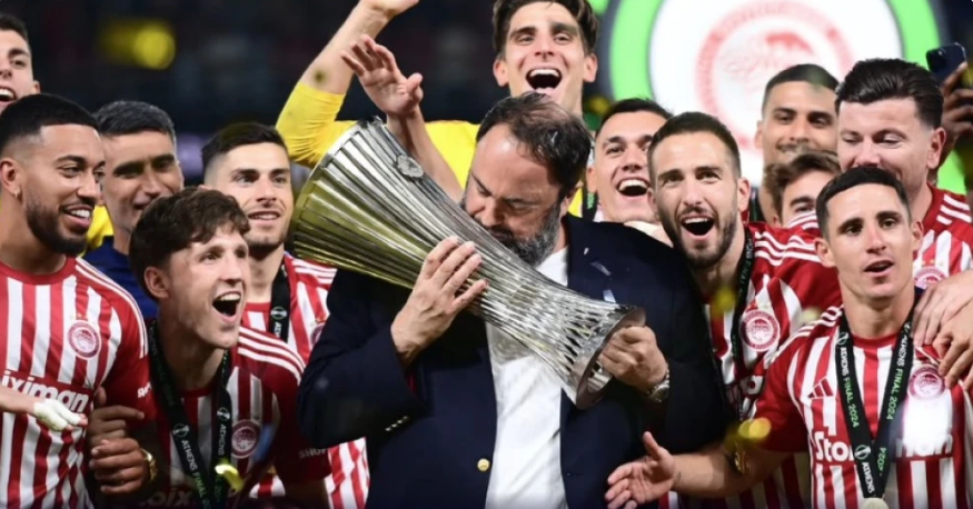 O empresário grego Evangelos Marinakis, dono de clubes como Olympiacos e Nottingham Forest
