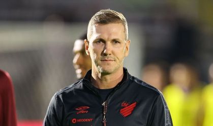 Paulo Turra é anunciado como novo técnico do Vila Nova