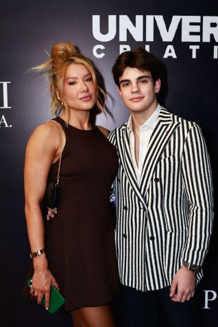 Rodrigo Silva posa com Daia de Paula em festa do irmão, João Silva • Van Campos-Léo Franco/AgNews