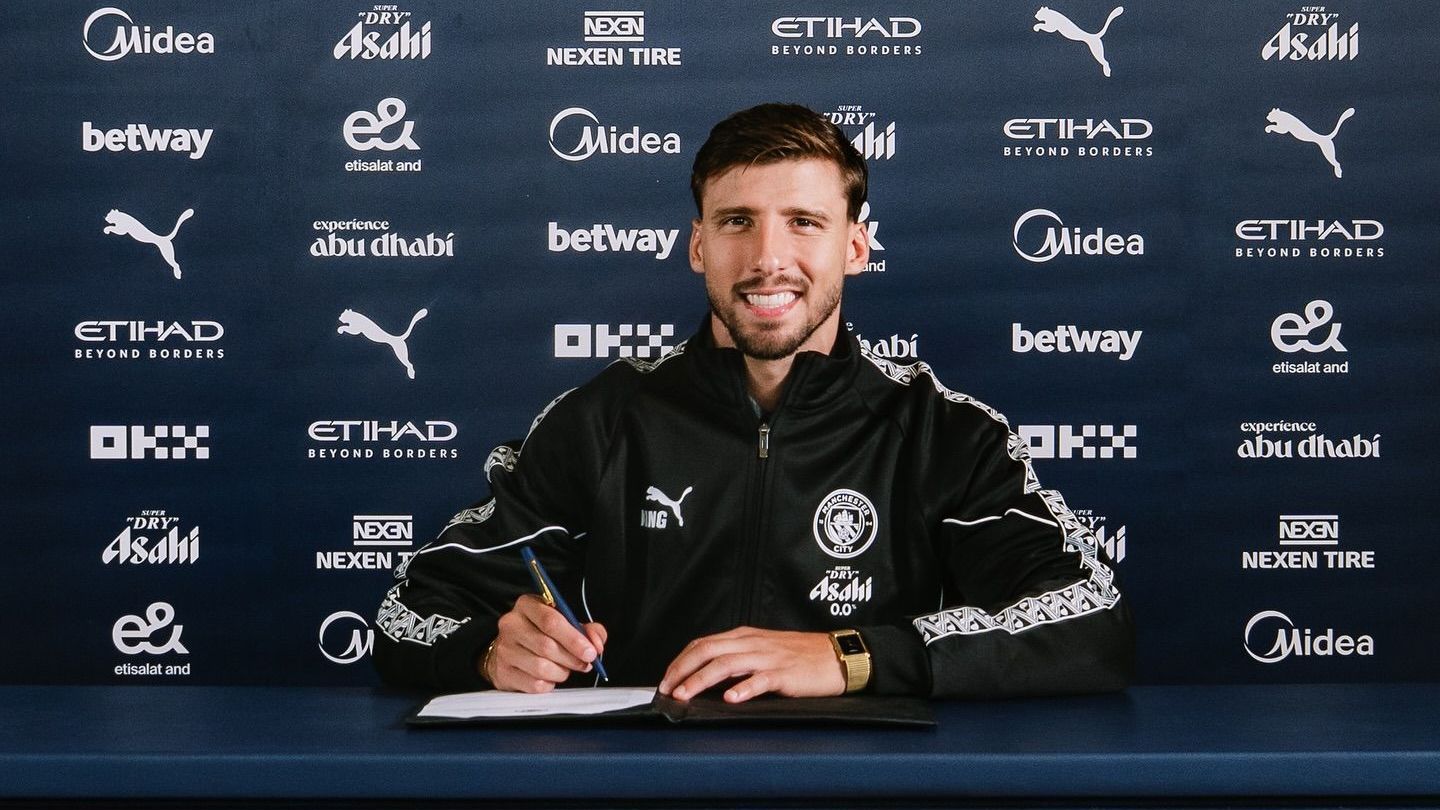 Rúben Dias renova com o City
