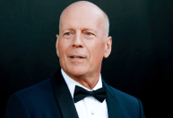 Bruce Willis está "bem" mas o cérebro "está falhando", diz esposa