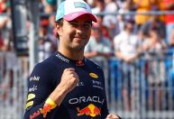 Sergio Pérez provoca Red Bull após Verstappen perder título na Fórmula 1