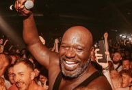 Lenda da NBA, Shaquille O'Neal se apresentará no Lollapalooza 2026; entenda