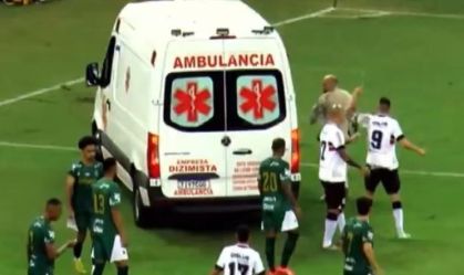 Ex-jogador da Seleção bate boca com motorista de ambulância na Série D