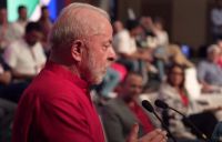 Lula diz que Brasil quer negociar em igualdade com os EUA