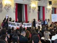 Palestra de Barroso na USP tem protesto contra “pejotização”