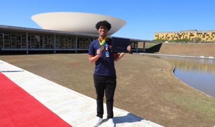 Imagem de destaque do post: Estudante assume mandato de jovem senador com projeto sobre crise climática