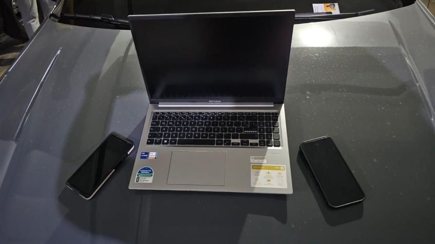 Material apreendido na operação • Divulgação