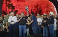 Em Barretos Tarcísio defende Bolsonaro e agradece: "Fez tudo por mim"