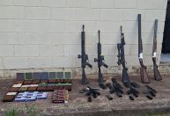 Bunker com arsenal de armas é descoberto no interior de São Paulo