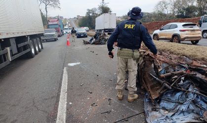 Imagem de destaque do post: Acidente deixa três feridos graves e carro partido ao meio no Paraná