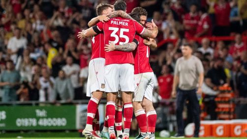 Wrexham vence o Hull City