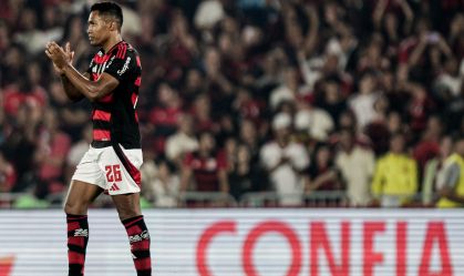 Convocado, Alex Sandro deixa jogo do Flamengo por lesão e preocupa Seleção