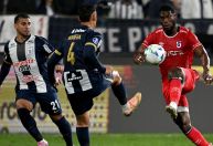 Sul-Americana: com gols no fim, Alianza Lima bate Universidad Católica-EQU