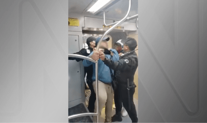 Vídeo: segurança da CPTM aplica "mata-leão" em ambulante dentro do vagão