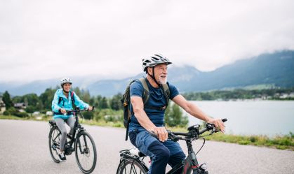 Andar de bicicleta pode ajudar no tratamento de Parkinson, mostra estudo