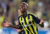 Ao lado de Mourinho, Talisca quer voltar a colocar Fenerbahçe na Champions