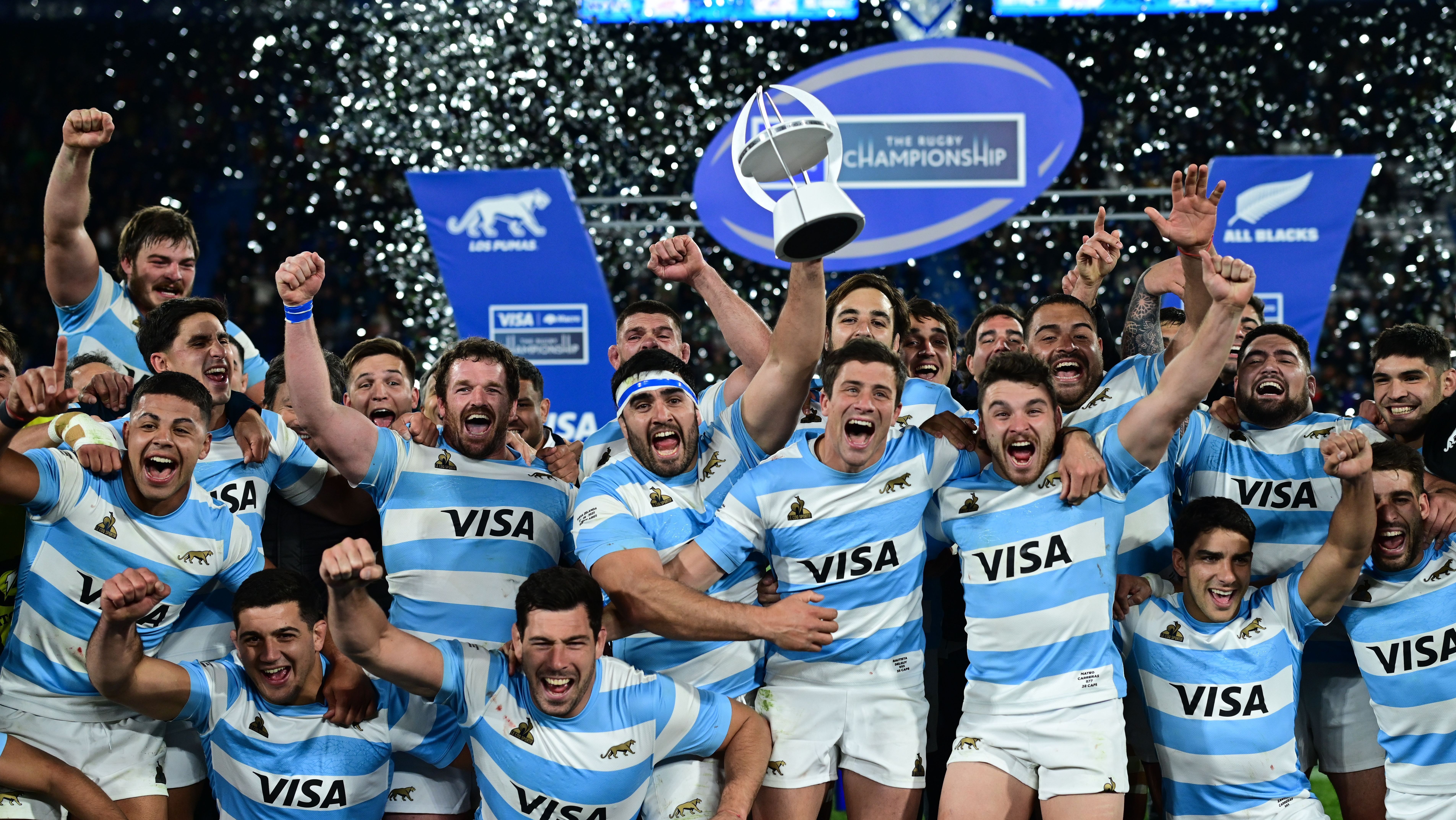 Seleção Argentina de rugby celebra a vitória sobre os All Blacks