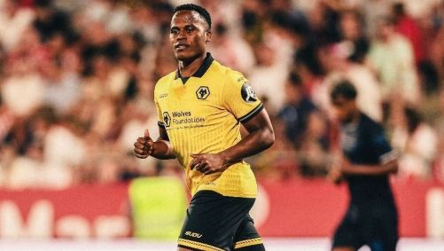 Jhon Arias, jogador dos Wolves