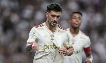 Flamengo: Arrascaeta se aproxima da artilharia histórica entre estrangeiros
