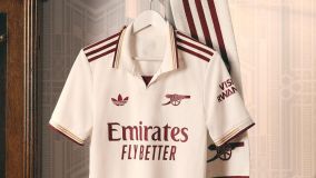 Nova camisa do Arsenal que homenageia o antigo estádio de Highbury