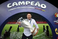 Bola de Ouro: Arthur Elias é indicado a melhor técnico do futebol feminino