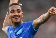 Brasileiro marca, e Bayer Leverkusen goleia Grossaspach na Copa da Alemanha