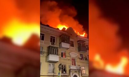 Ataque de drones da Ucrânia causam incêndio em prédio residencial na Rússia
