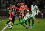 Rafael salva, e São Paulo empata com Atlético Nacional na Libertadores