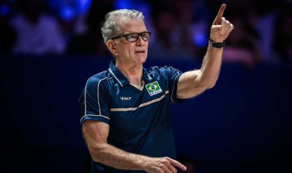 De olho no Mundial, Bernardinho convoca 16 atletas para período de treinos