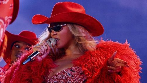 Beyoncé é consagrada a maior produtora feminina do século 21